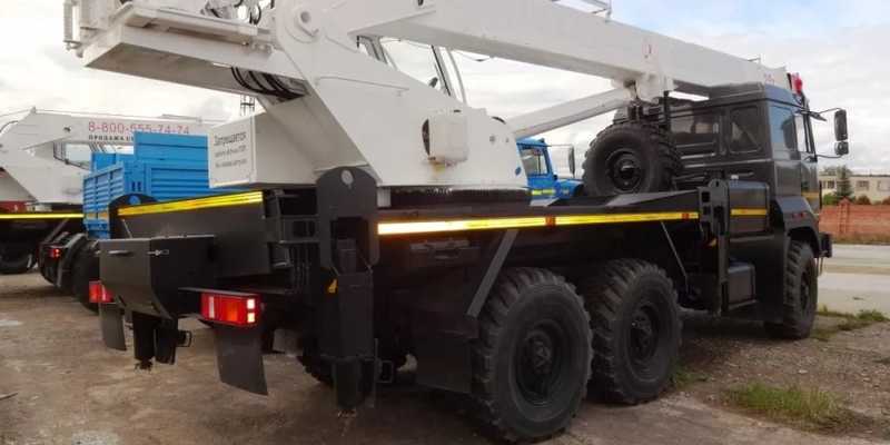 Урал · 5557 4151 82М