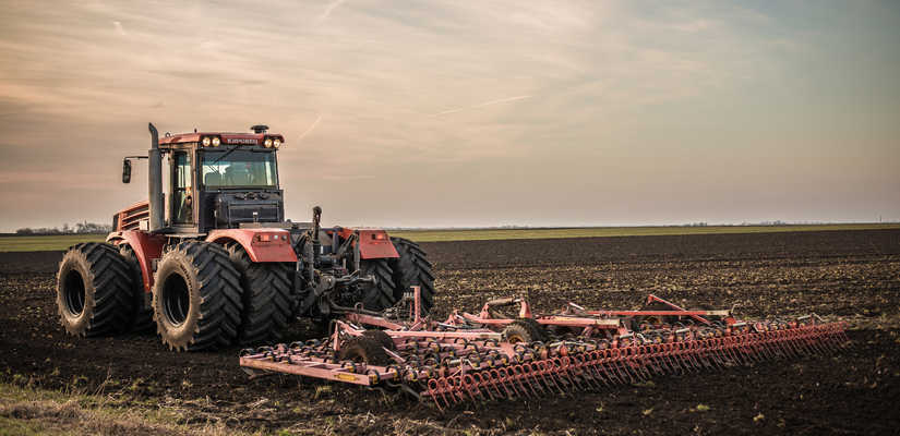 КИРОВЕЦ · К 744Р1 СТАНДАРТ