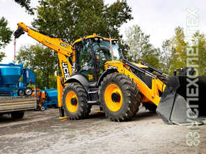 JCB · 4CX