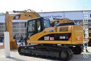 CATERPILLAR · 324D