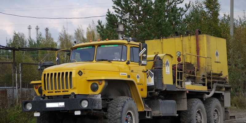 Урал · 4320 1951 60М