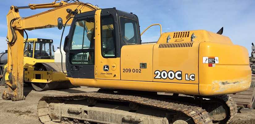 John Deere · 200C LC 