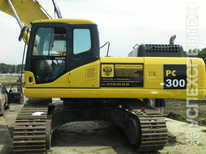 Komatsu  · РС300