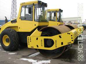 BOMAG · BW 213 D-4