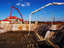 Автобетононасос ·  в технологически сложные конструкции