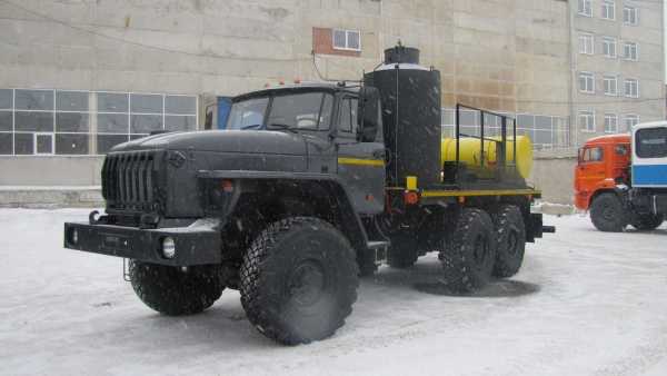 УРАЛ 5557 1151 60 70 · АДПМ 12 150 УЗСТ 6891 08