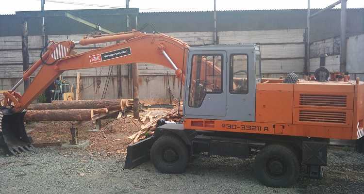 УВЗ · ЭО-33211