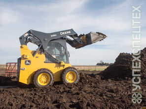 John Deere  · 318 G