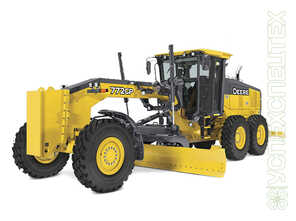 John Deere ·  772G