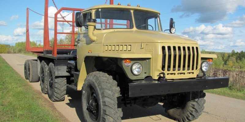 Урал ·  4320 1922 60М