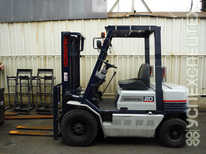 Komatsu · Грузоподъемность 5 тонн