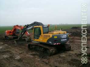 Volvo  · EC180B