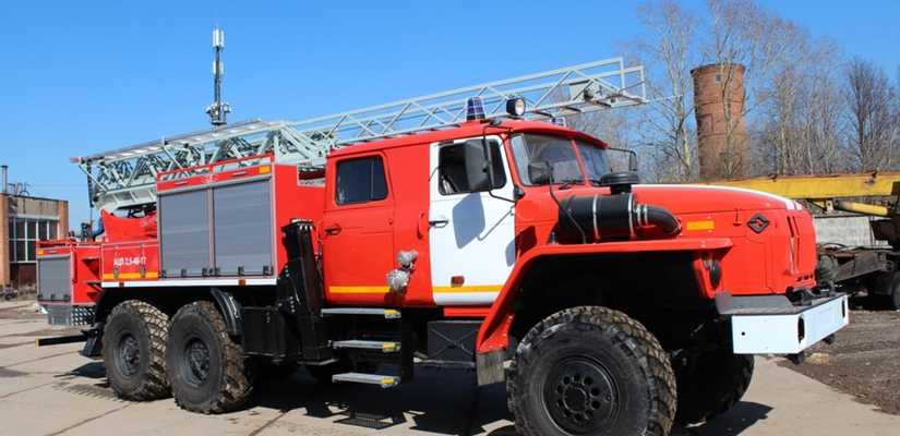 Урал-4320 · АЦЛ 2.5-40-17