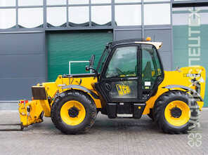 JCB · 533 105
