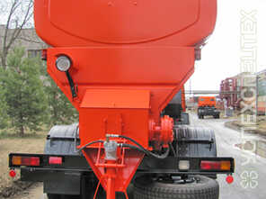 КОММАШ · КО 823