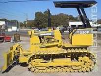 Komatsu  · D20