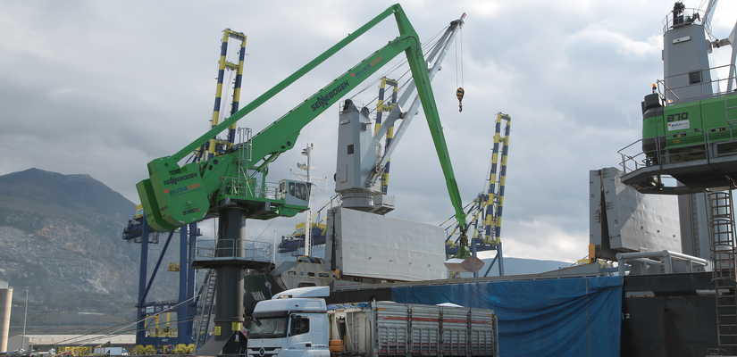 Sennebogen  · 8160 EQ