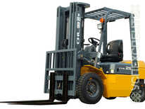 Погрузчик · Грузоподъемность 5 тонн