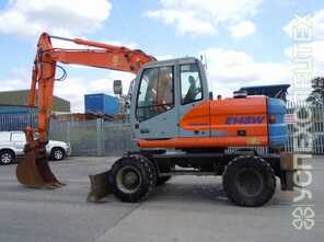 Fiat-Kobelco · e145w