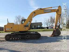 John Deere · 270C LC