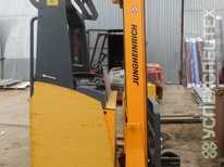 JUNGHEINRICH  · масса 2950