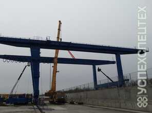 Liebherr  · 200 тн