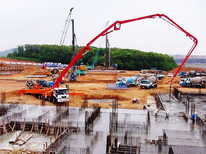 Автобетононасос ·  в технологически сложные конструкции