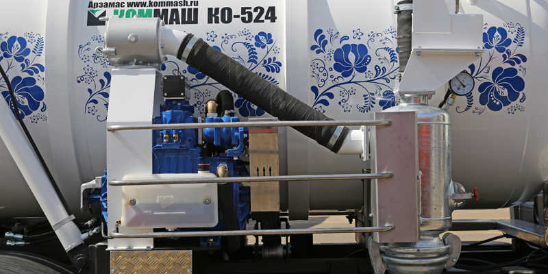 КОММАШ · КО 524