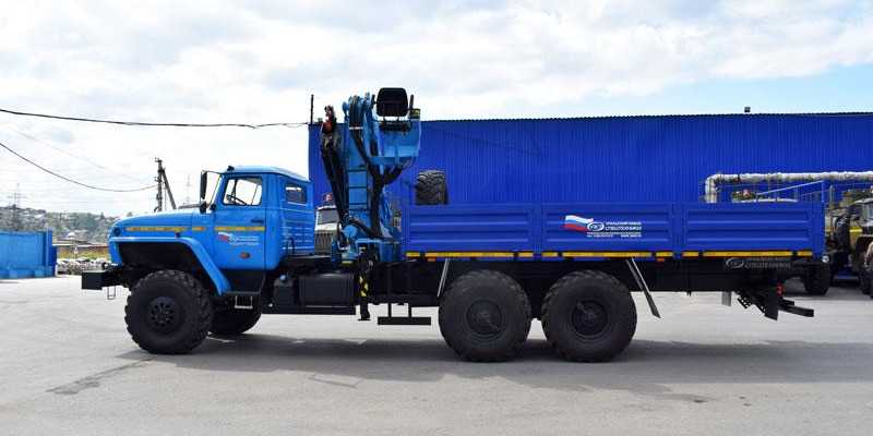 Урал 4320 1916 72 · КМУ ИМ 240