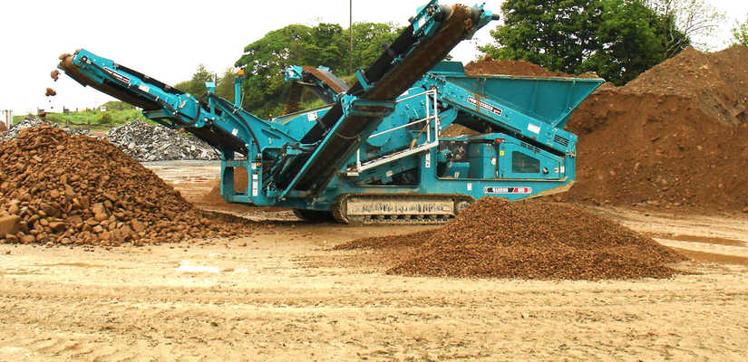​Powerscreen  · Warrior 800