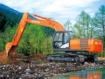 Hitachi · ZX 200 