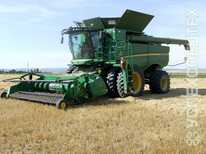 John Deere · S 690