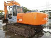  Hitachi · EX200