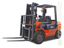 Вилочный-погрузчик · С различной высотой до 12м и грузоподъёмностью до 5т