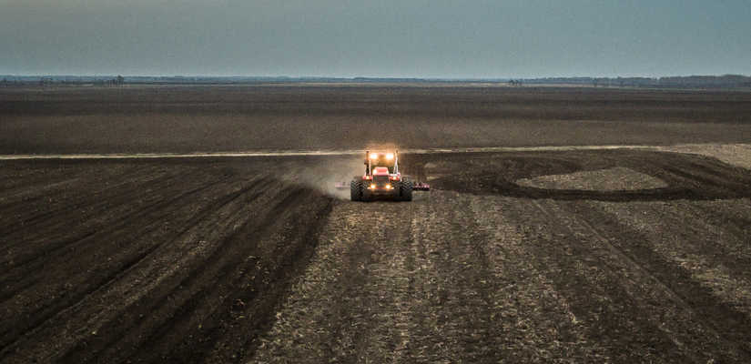 КИРОВЕЦ · К 744Р1 СТАНДАРТ