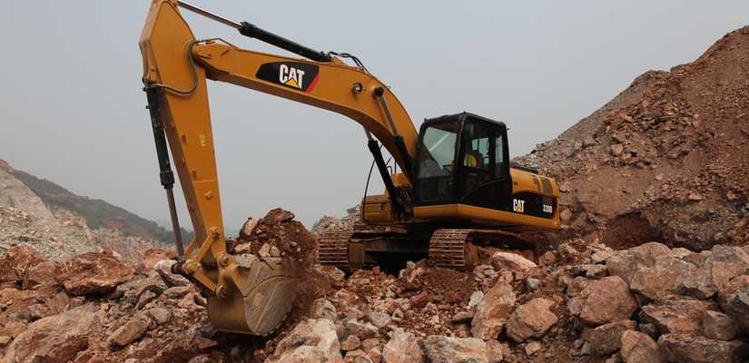 Caterpillar · 320D 