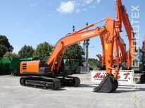 Hitachi · ZX 220