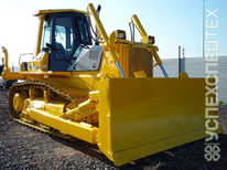 KOMATSU  · D 65