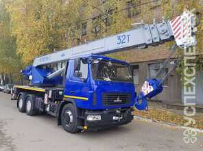 МАЗ · КС-55713