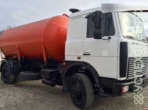 Маз · Объем бочки 9 куб