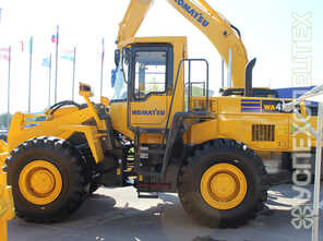 Komatsu · 420