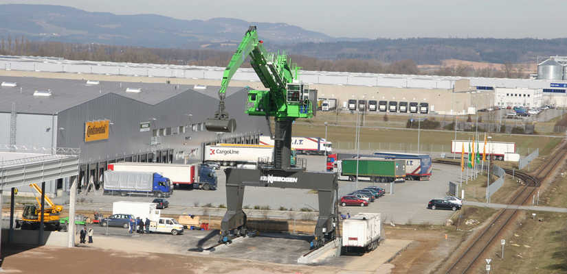 Sennebogen  · 880 EQ