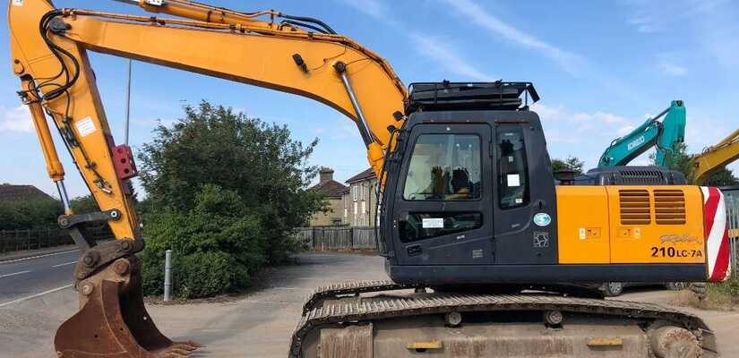 Hyundai  · R210LC-7