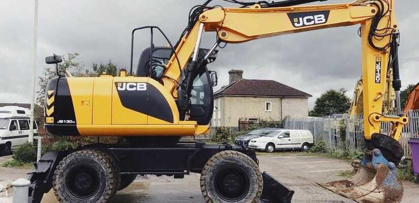 JCB · JS130W 