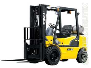 Предоставим услуги вилочных погрузчиков · Большой автопарк техники