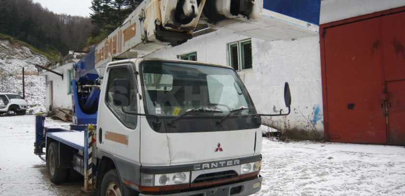 Mitsubishi  · Canter