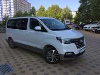 ​Hyundai · Grand Starex Urban