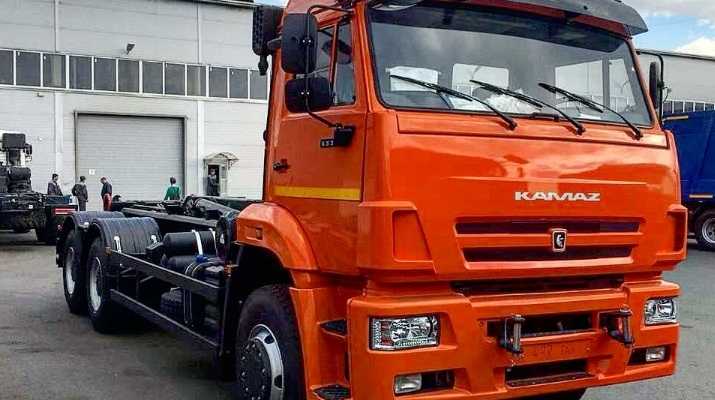 Камаз · 6520 3072 53