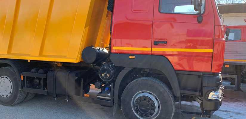 МАЗ · 6501H9 470 031